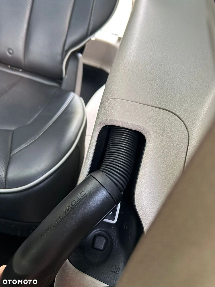 Chrysler Pacifica - 14