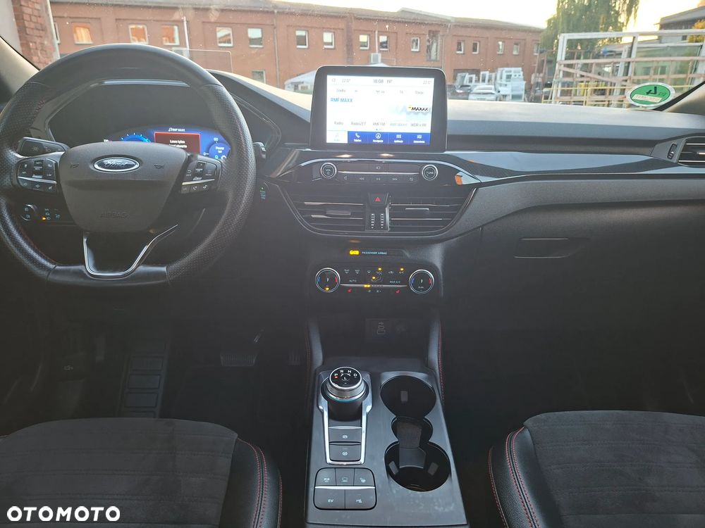 Ford Kuga 2.5P PHEV FWD ST-Line X - 14