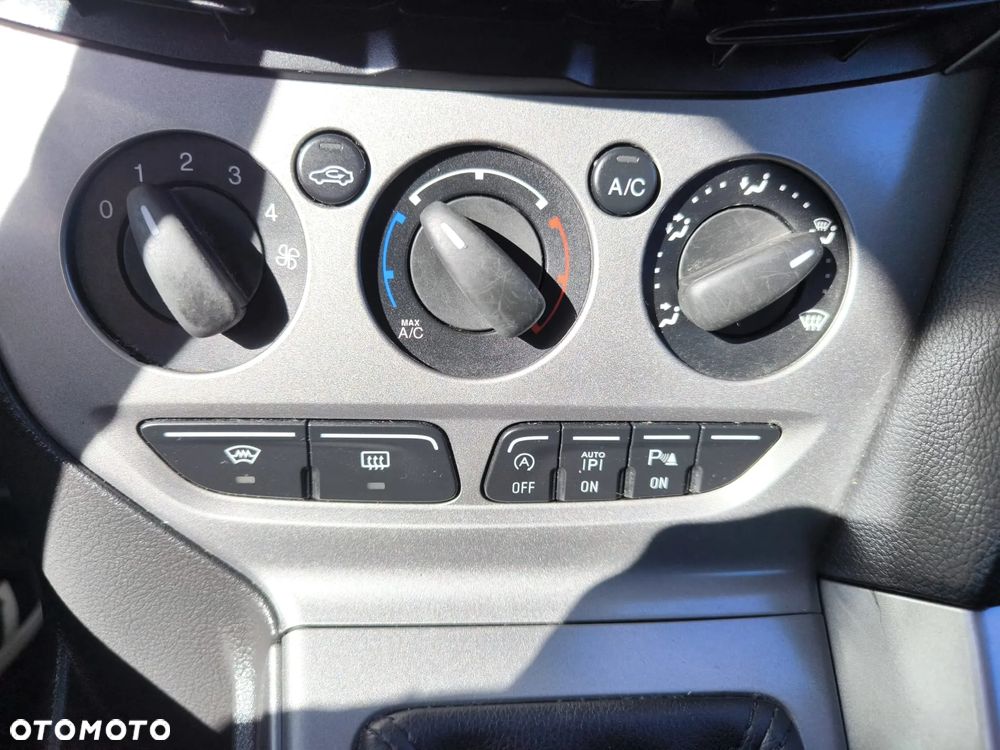 Ford Focus 1.0 EcoBoost Edition - 23