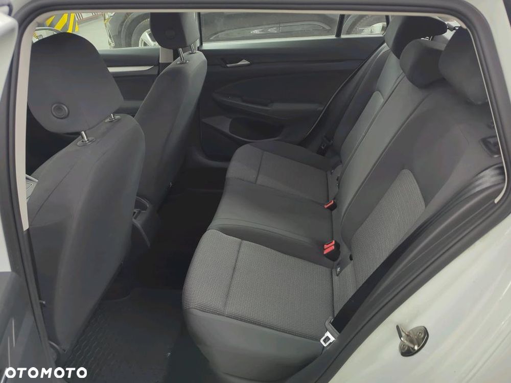 Volkswagen Golf 1.0 TSI Life - 10