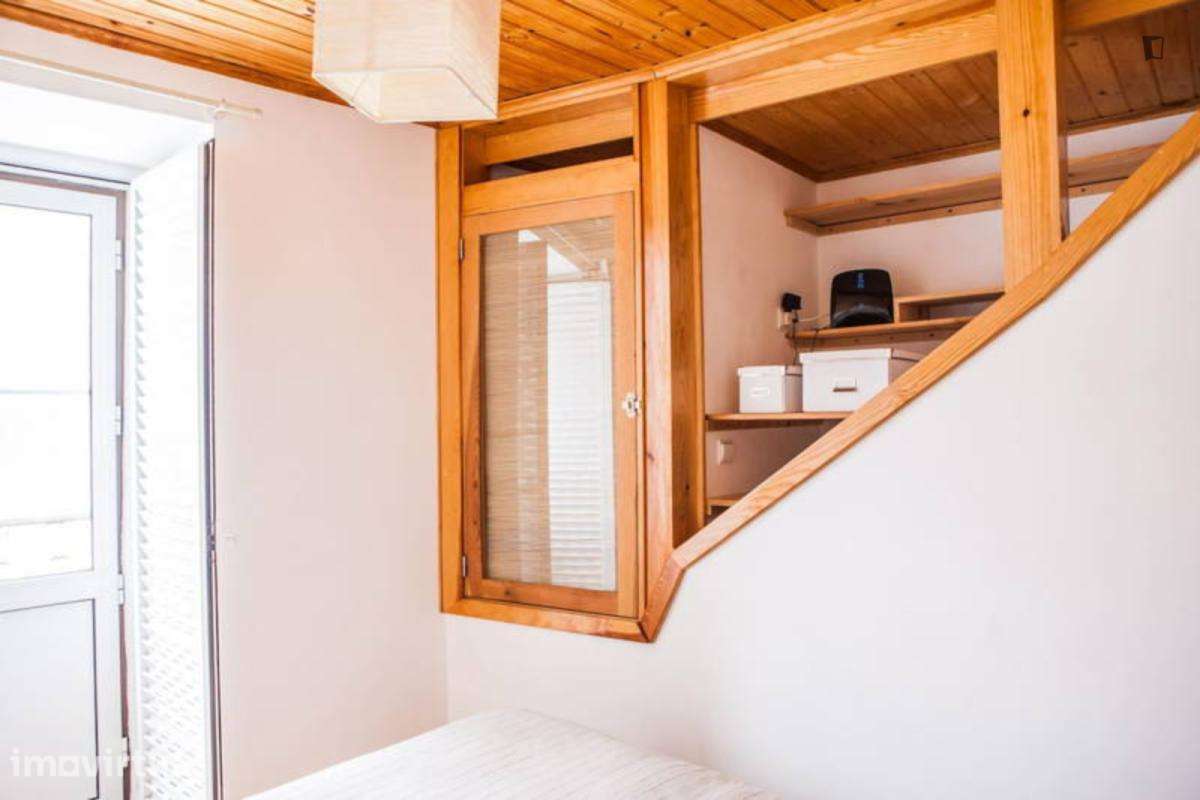 Apartamento com 2 quartos - localizado em Castelo Lisbon - Grande imagem: 3/12