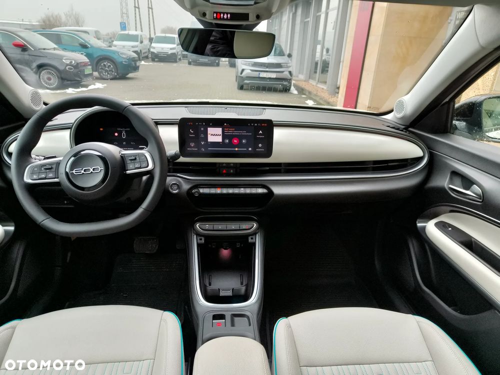 Fiat 600 1.2 Turbo La Prima eDCT - 12