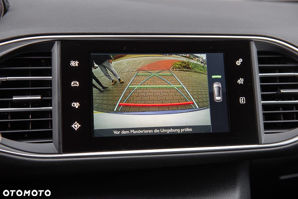 Peugeot 308 1.6 e-THP GT S&S - 24