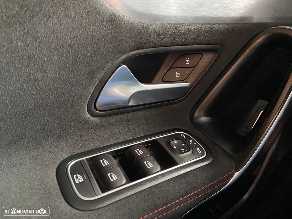 Mercedes-Benz CLA 180 d Shooting Brake 8G-DCT AMG Line - 14