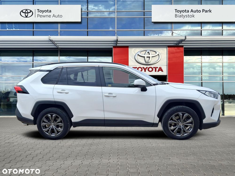 Toyota RAV4 - 6