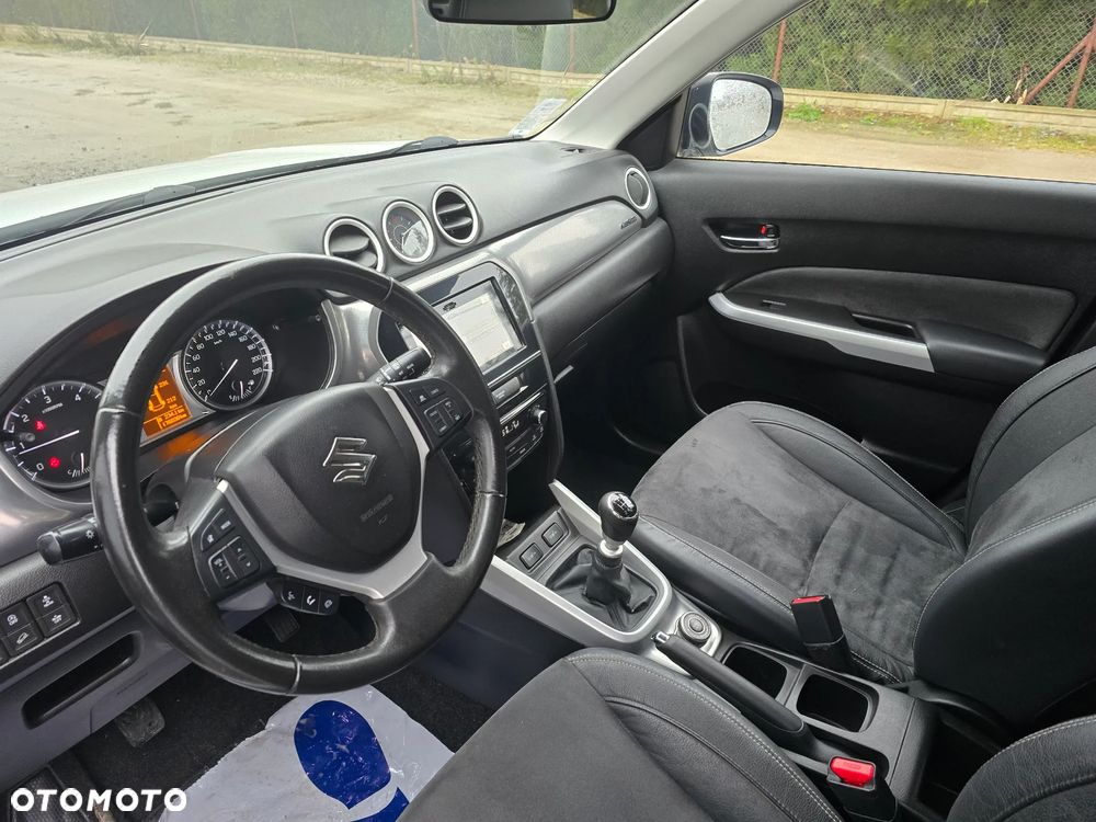 Suzuki Vitara 1.6 DDiS (4x4) Allgrip Comfort+ - 11