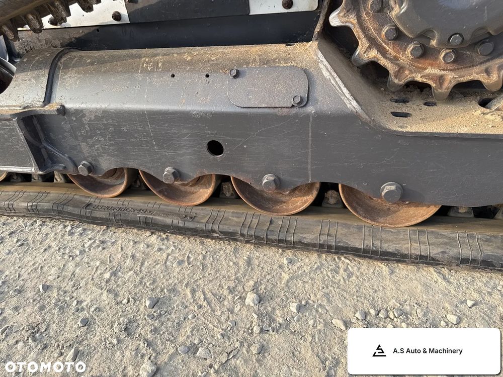 Bobcat T590 - 4