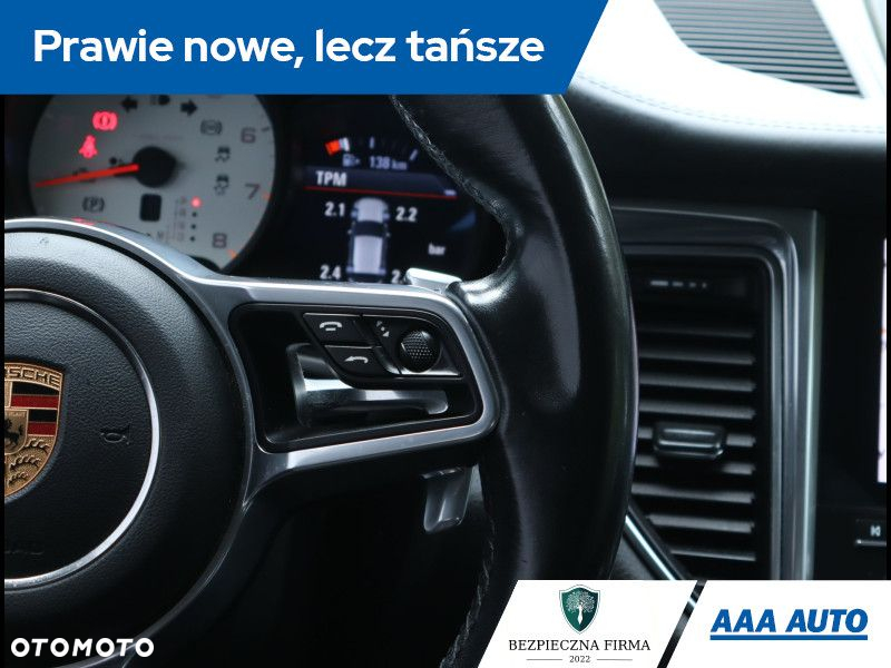 Porsche Macan - 23