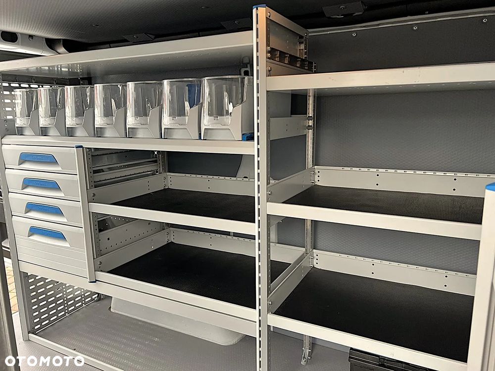 Renault Trafic Warsztat Sortimo - 18