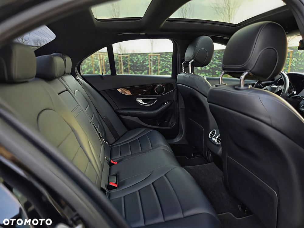 Mercedes-Benz Klasa C 300 9G-TRONIC Avantgarde - 19