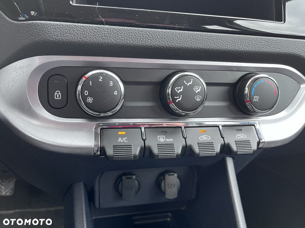 Kia Rio - 14