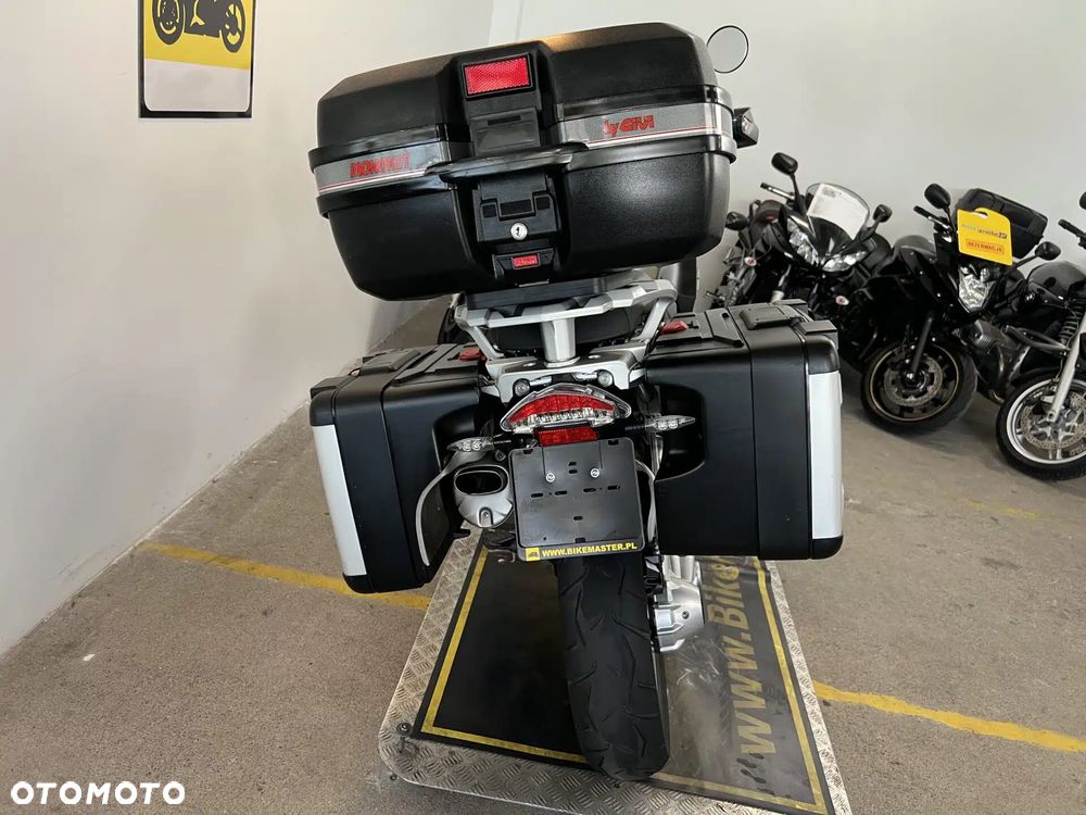 BMW R - 7