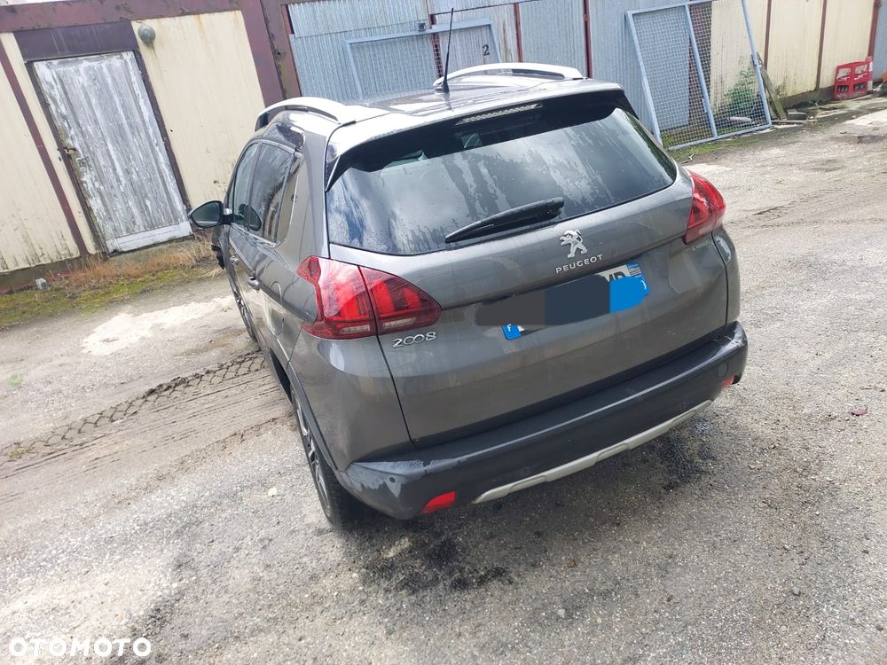 Peugeot 2008 - 3