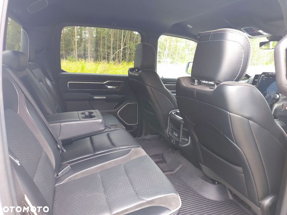 RAM 1500 5.7 Crew Cab Laramie - 24