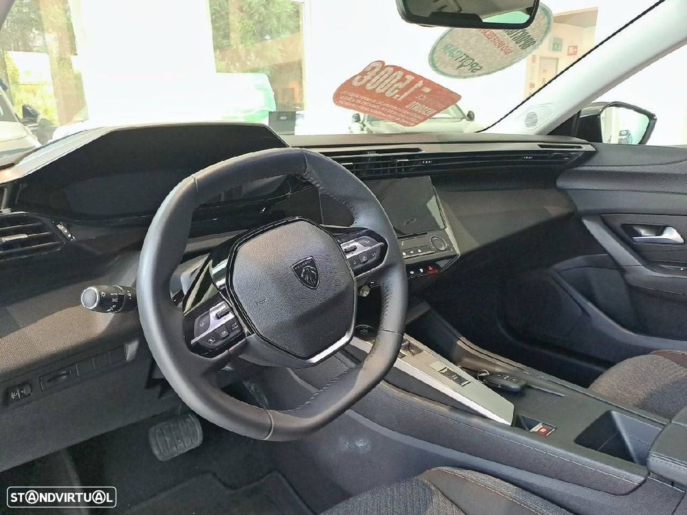 Peugeot 308 1.5 BlueHDi Style EAT8 - 8