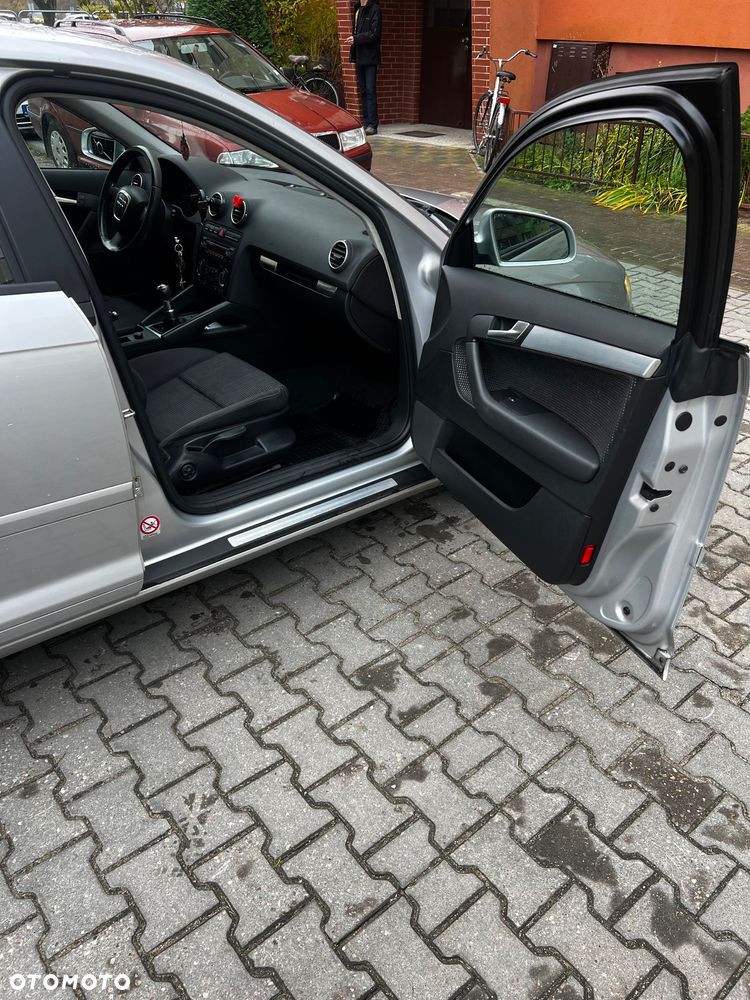Audi A3 Sportback 1.6 Ambition - 9