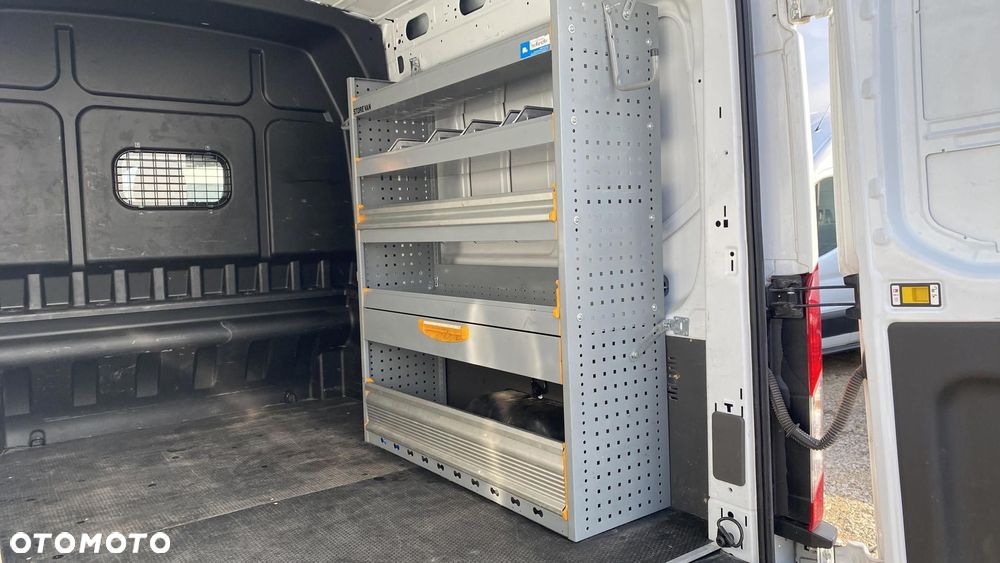 Ford Transit - 13