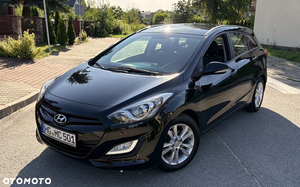 Hyundai i30 1.4 Premium - 1