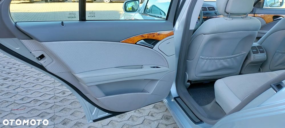 Mercedes-Benz Klasa E - 34