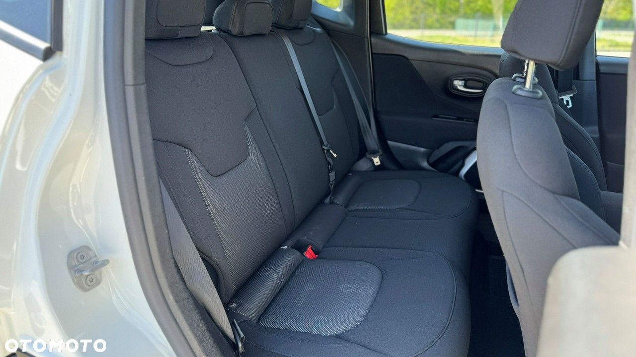 Jeep Renegade - 22