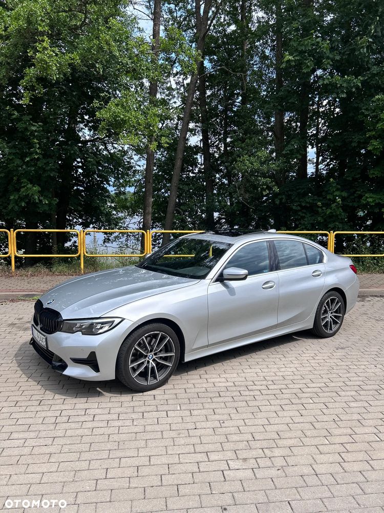 BMW Seria 3 330i Luxury Line sport - 4
