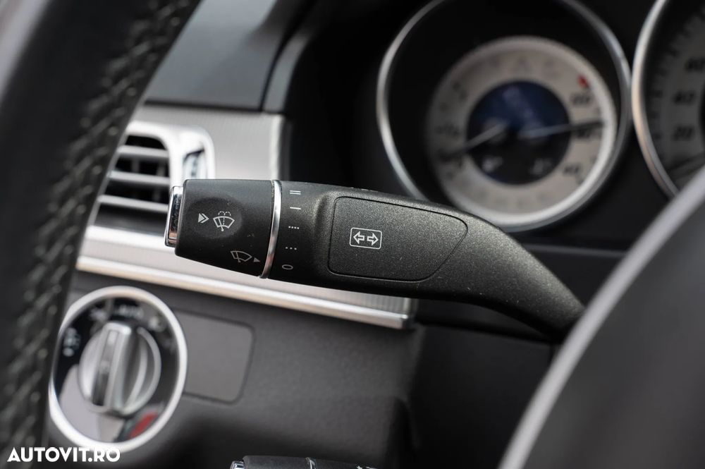 Mercedes-Benz E 200 7G-TRONIC - 26
