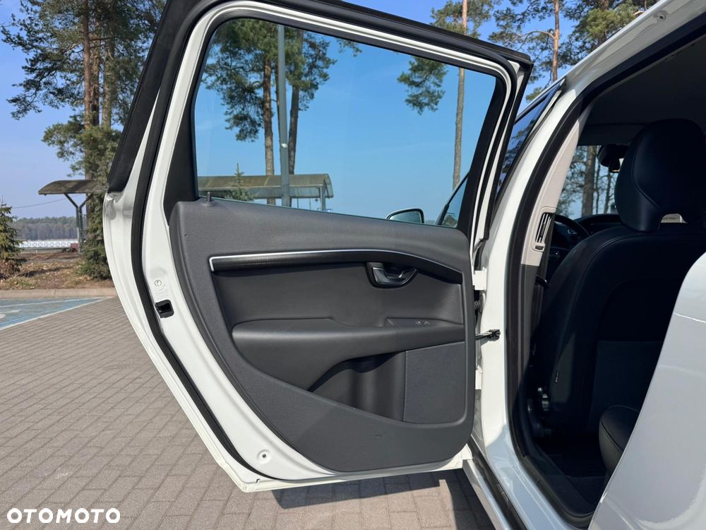 Volvo V70 D3 Geartronic Momentum - 21