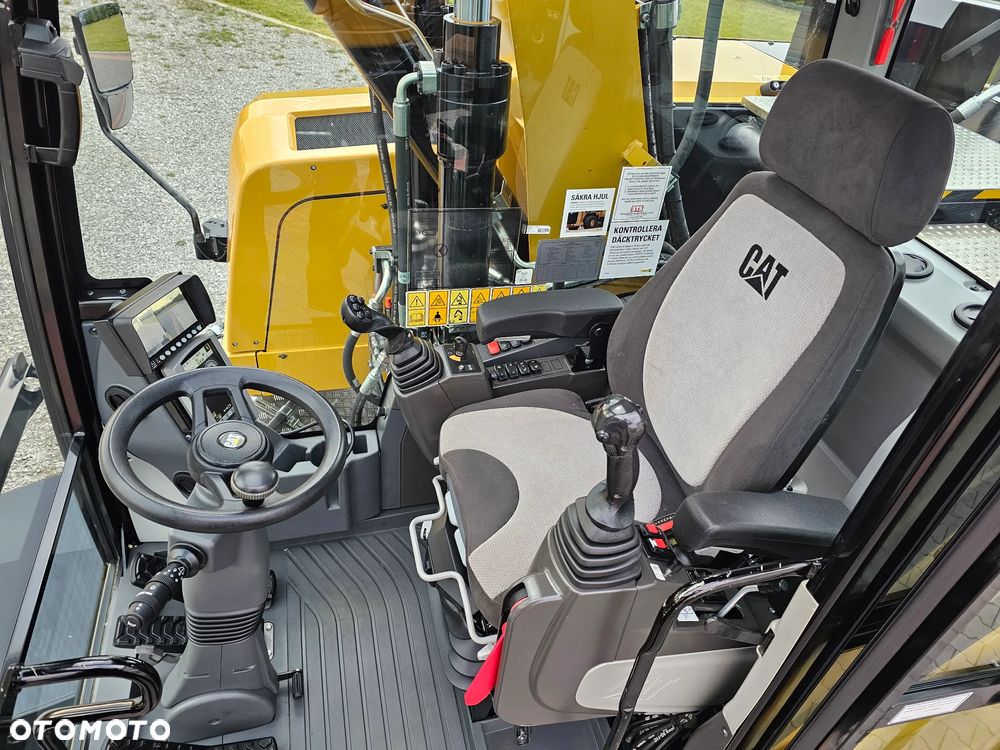 Caterpillar M 315 F - 8