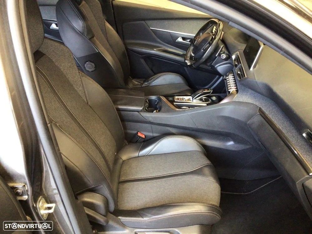 Peugeot 3008 1.2 PureTech GT Line EAT8 - 7
