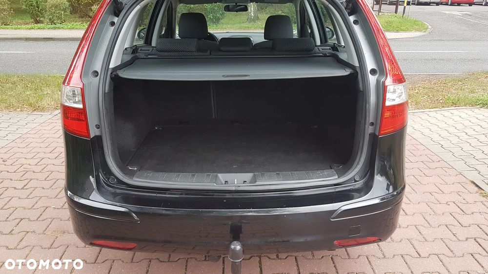 Hyundai i30 i30cw 1.4 UEFA EURO 2012 Edition - 31