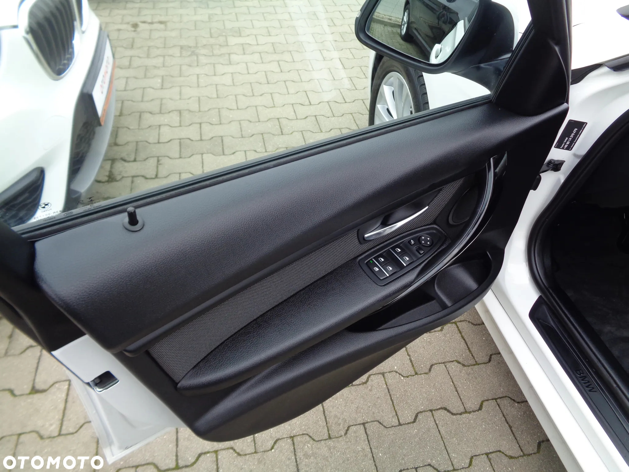 BMW Seria 3 320d Touring xDrive Sport Line - 9