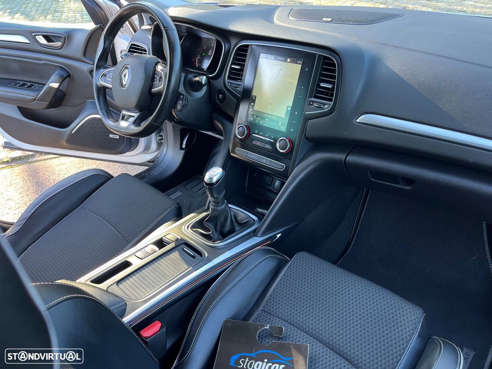 Renault Mégane Sport Tourer 1.5 Blue dCi Bose Edition - 28