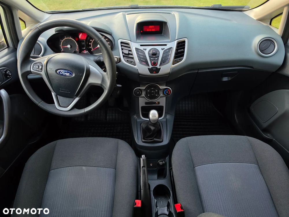 Ford Fiesta 1.25 Viva - 8