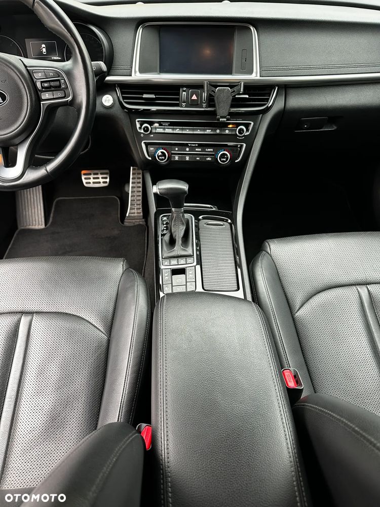 Kia Optima 1.7 CRDI XL DCT - 11