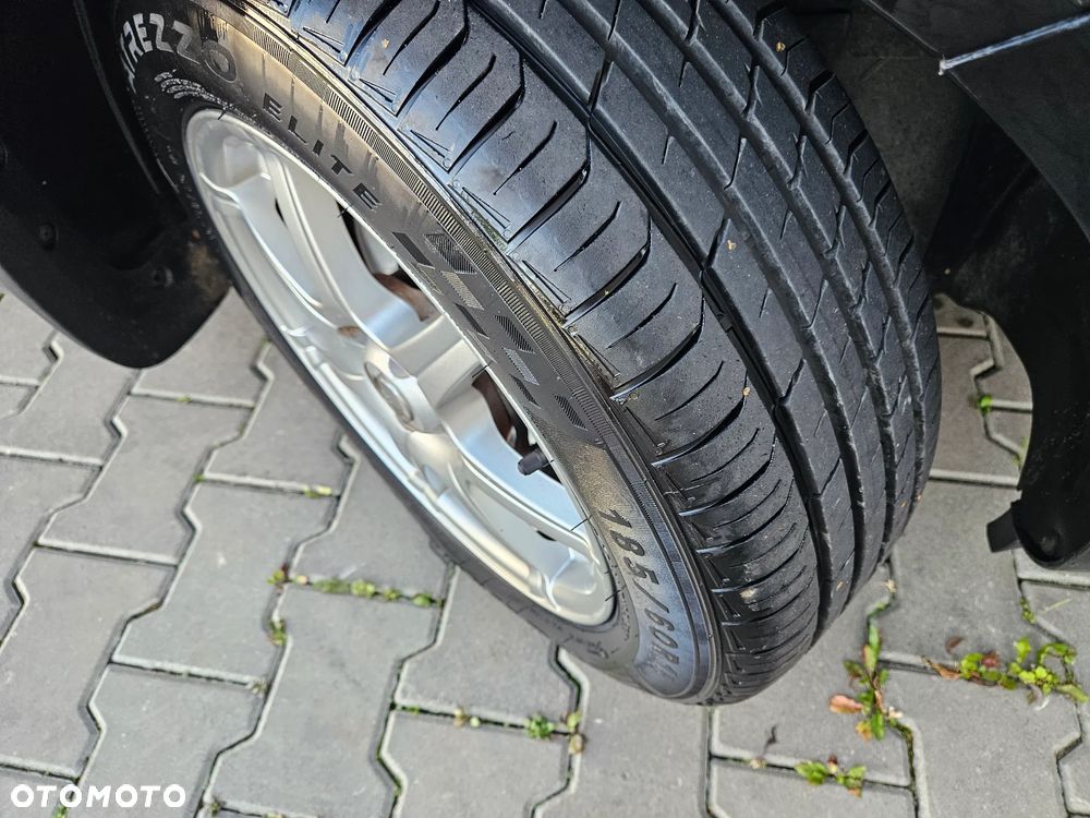 Opel Corsa 1.2 16V - 32