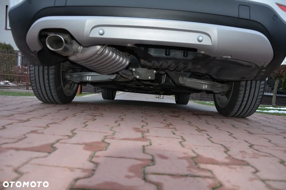 BMW X1 sDrive16d Sport Line - 16