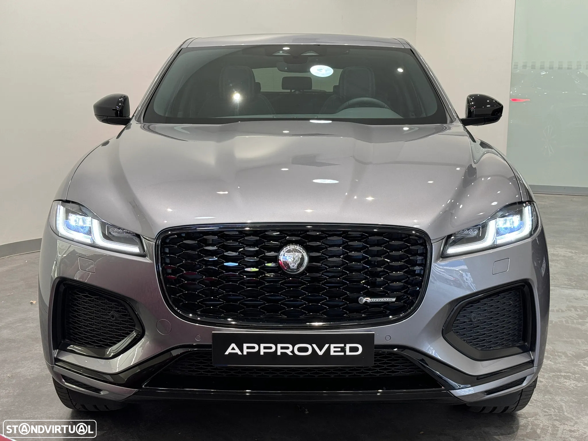 Jaguar F-Pace 2.0 P400e AWD R-Dynamic S - 2