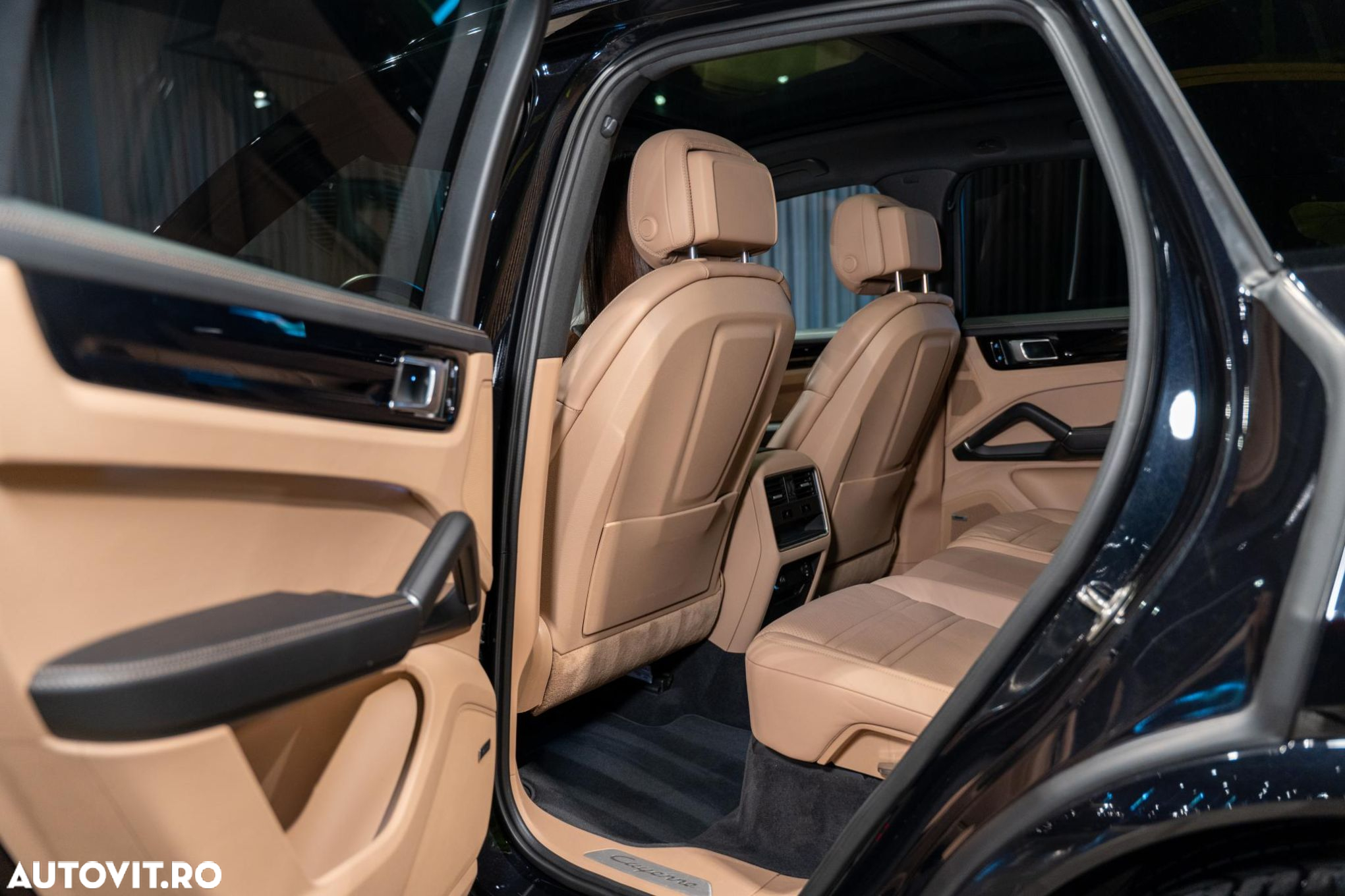 Porsche Cayenne Standard - 26