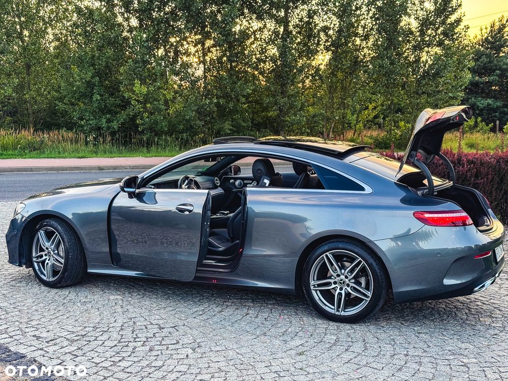 Mercedes-Benz Klasa E 220 d Coupe 4-Matic 9G-TRONIC - 18
