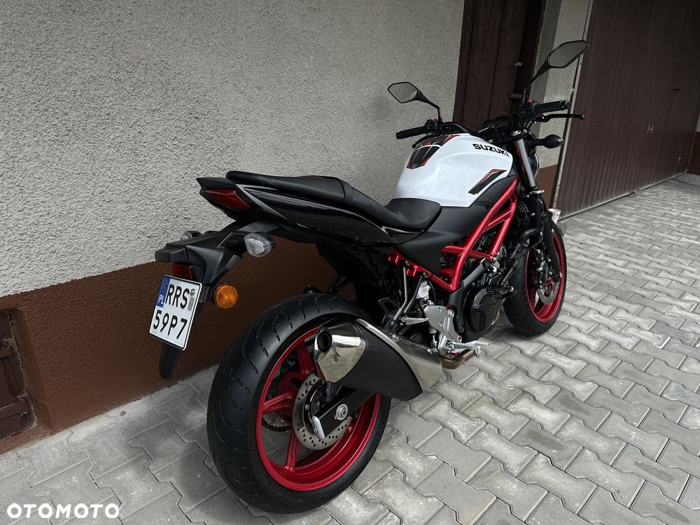 Suzuki SV - 20