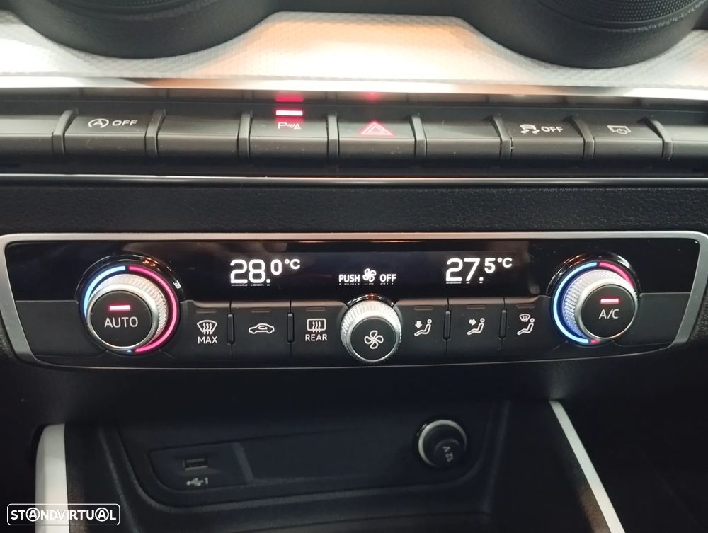 Audi Q2 30 TDI Design S tronic - 33