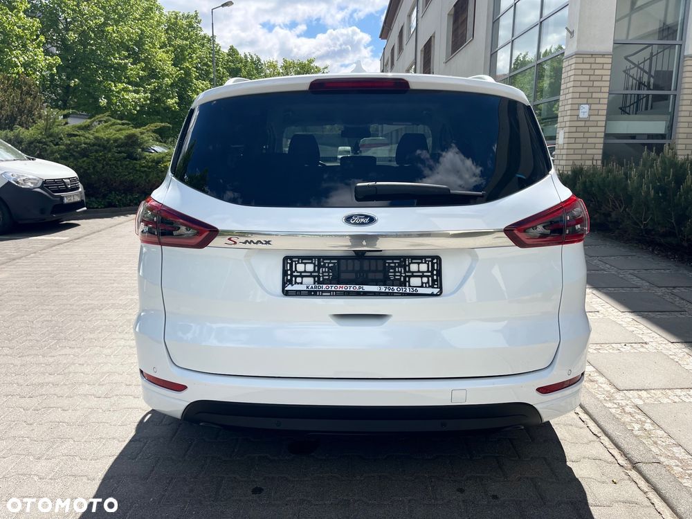 Ford S-Max - 8