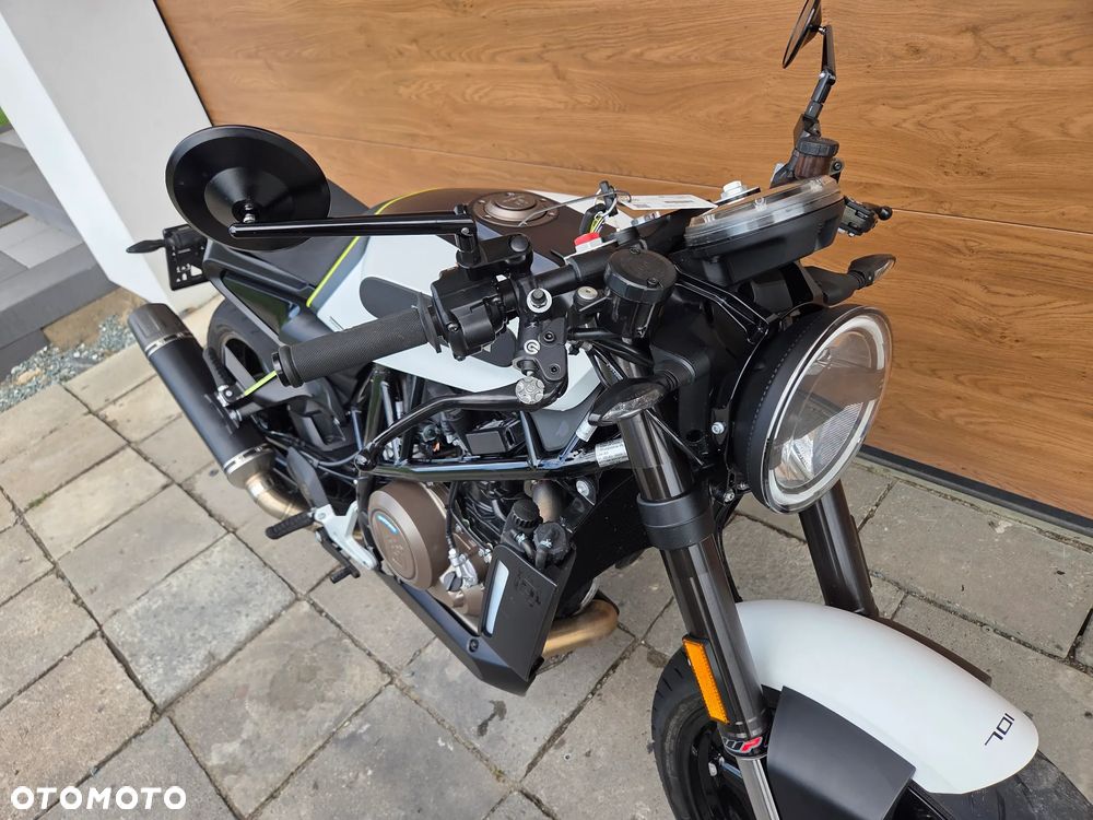 Husqvarna Vitpilen - 18