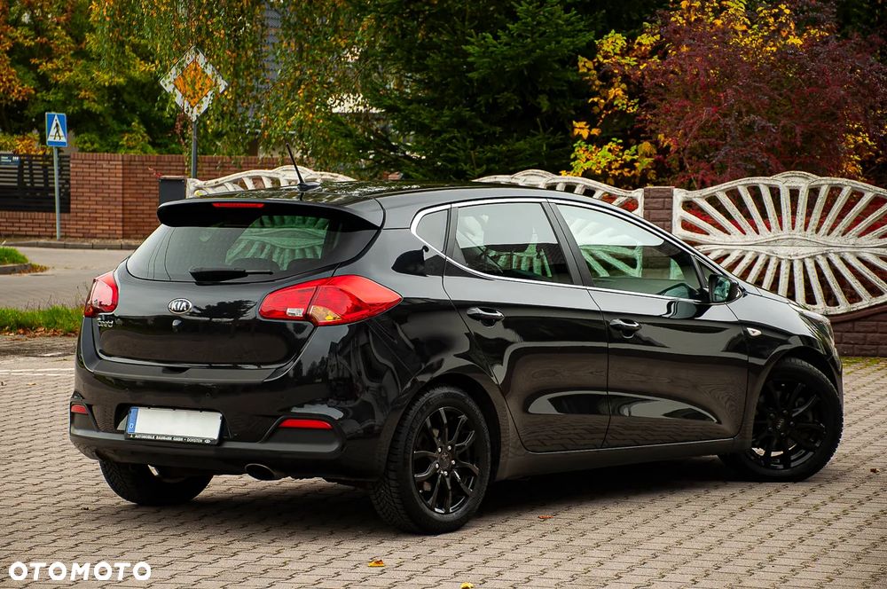 Kia Ceed 1.4 CVVT ISG Dream Team Edition - 13
