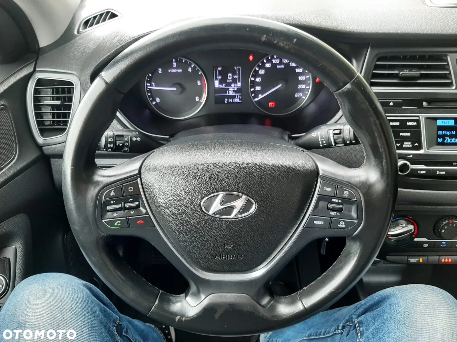 Hyundai i20 1.1 CRDi Elegant - 24