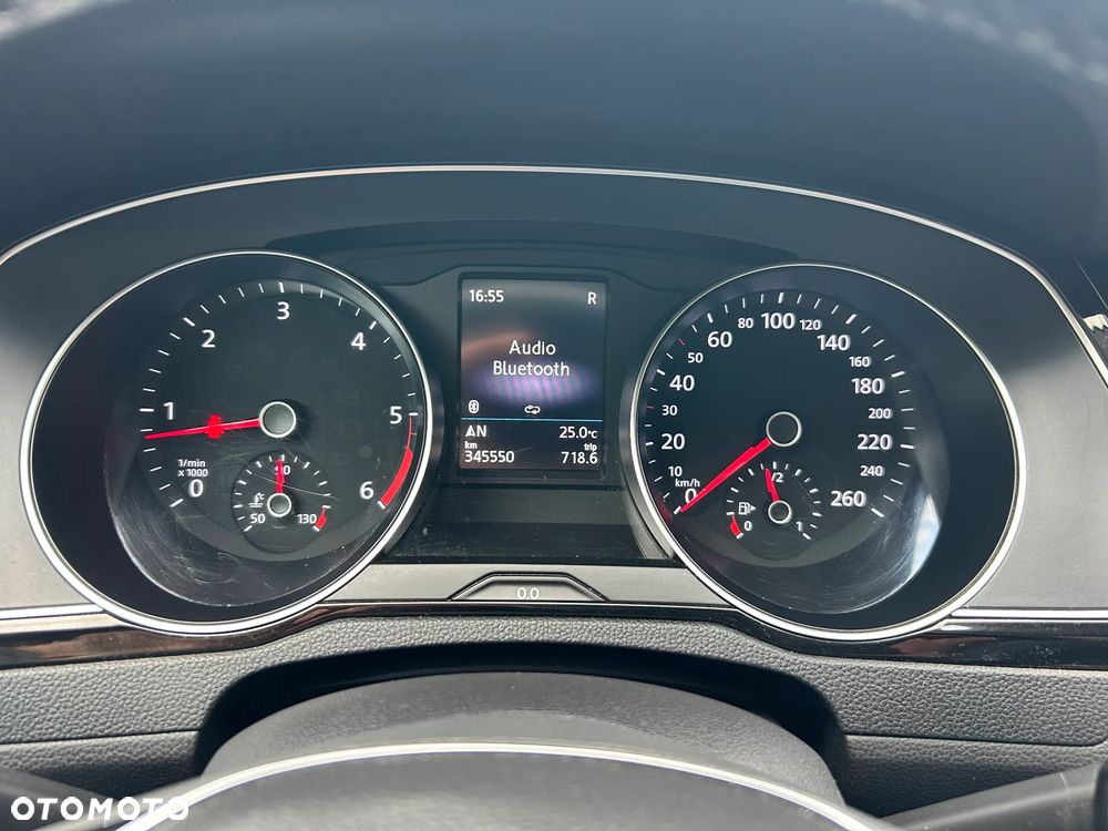 Volkswagen Passat 2.0 TDI SCR Highline DSG - 6