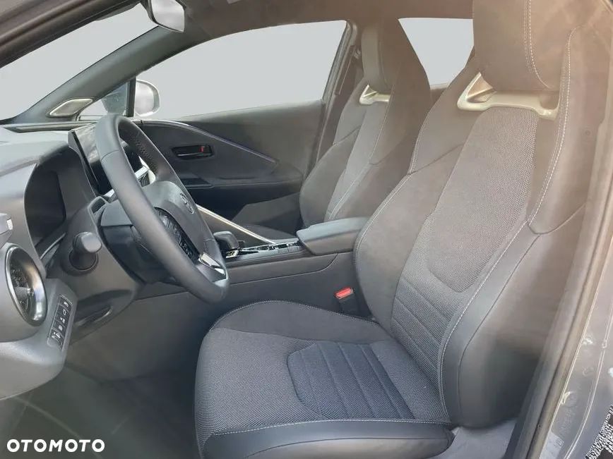 Toyota C-HR - 9
