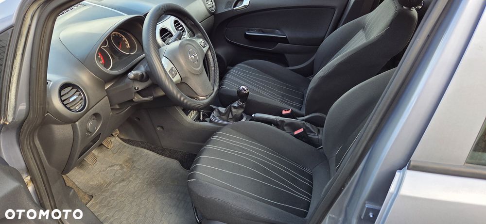 Opel Corsa 1.2 16V Sport - 9