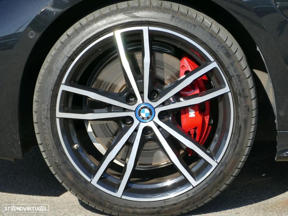 BMW 330 e Pack Desportivo M Auto - 8