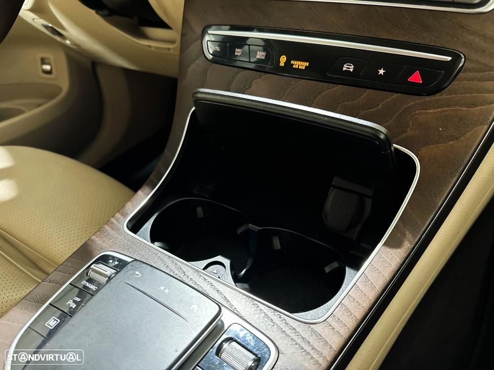 Mercedes-Benz GLC 300 e 4Matic 9G-TRONIC Edition AMG Line - 34